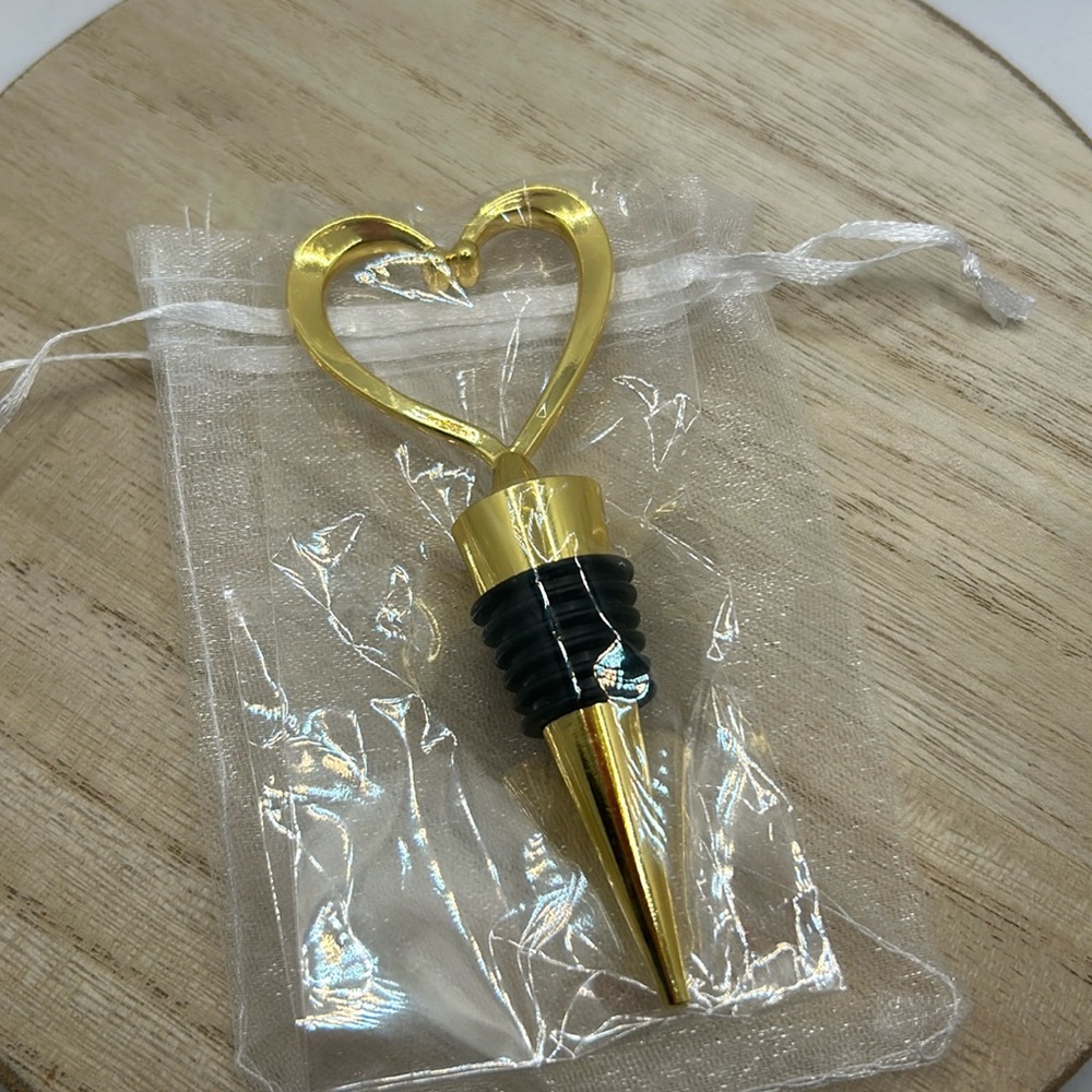 Wine Bottle Stopper golden heart